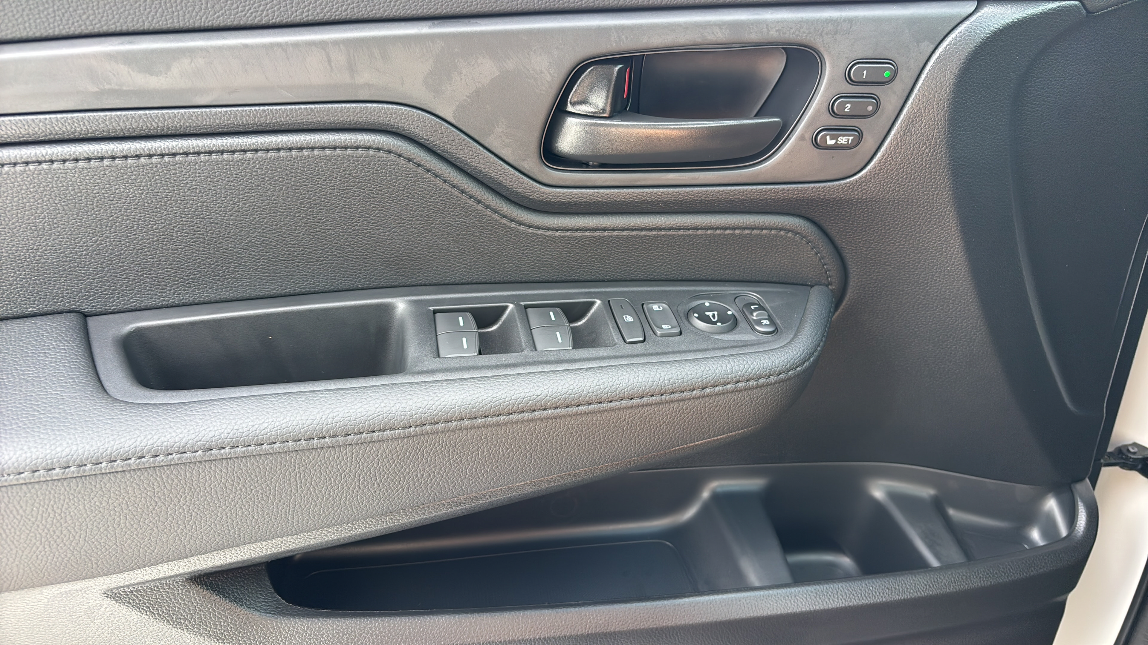 New 2026 Honda Odyssey Sport-L image 18
