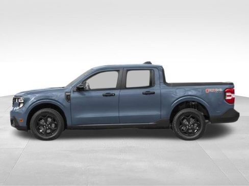 Used 2025 Ford Maverick XLT FWD image 3