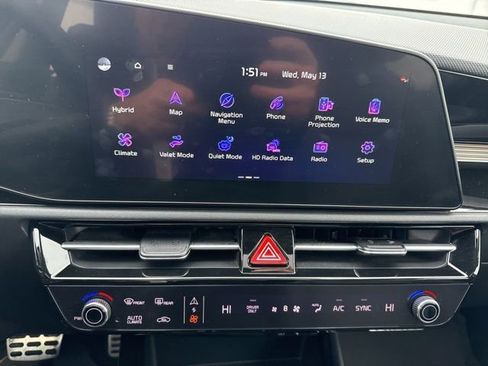 Certified 2023 Kia Niro SX Touring FWD image 20