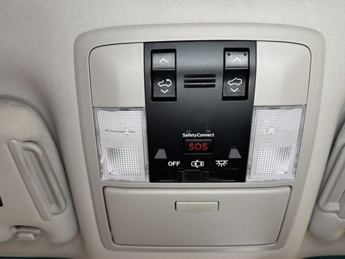 Used 2017 Lexus GX 460 w/ Navigation Package AWD/4WD image 18