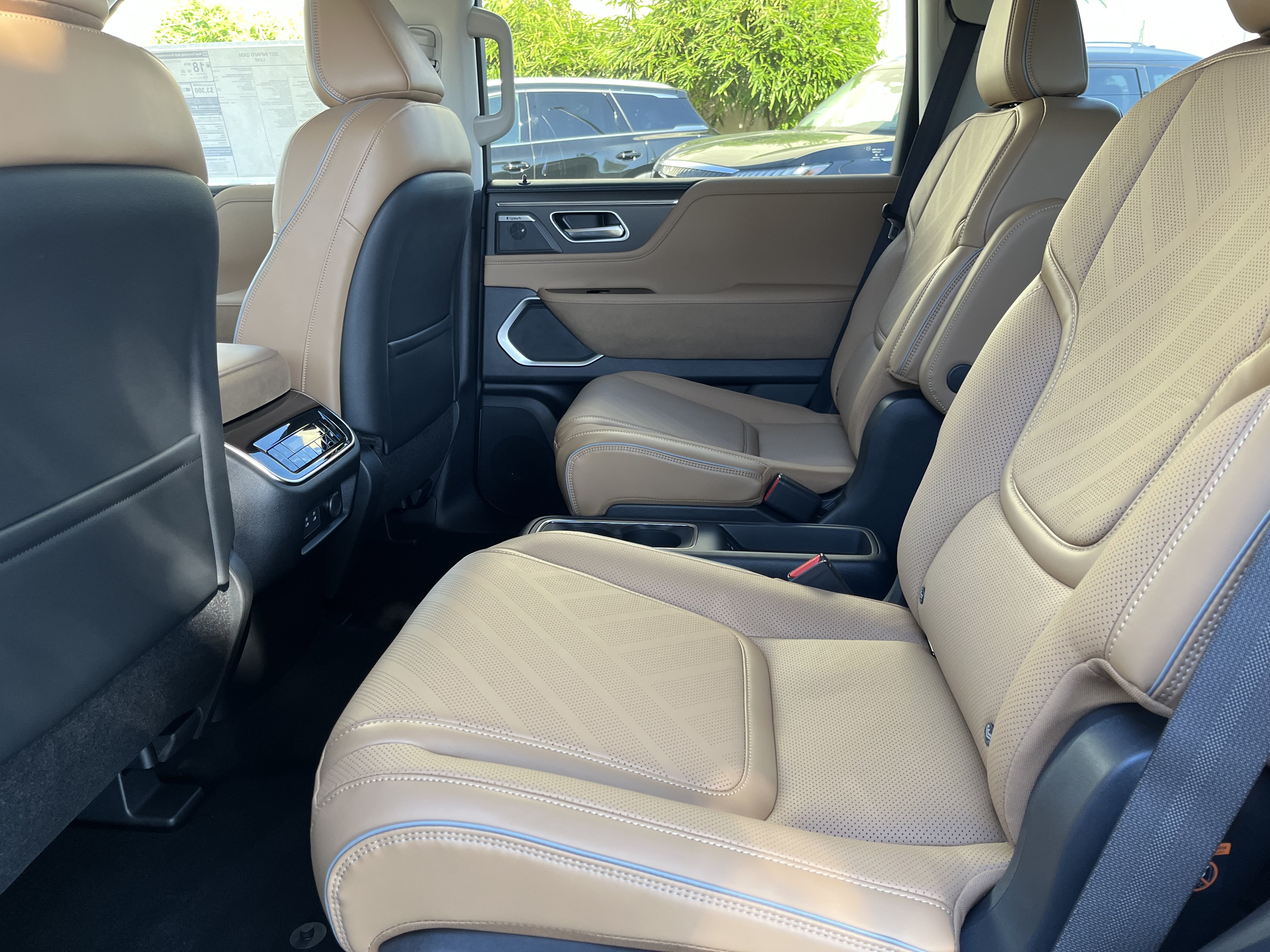 New 2027 INFINITI QX80 Luxe w/ Cargo Package RWD image 13