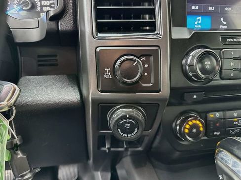 Used 2018 Ford F150 XLT w/ Equipment Group 302A Luxury AWD/4WD image 33