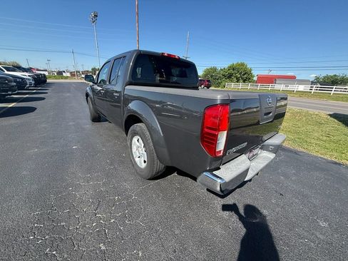 Used 2011 Nissan Frontier SV w/ SV Premium Utility Pkg RWD image 6