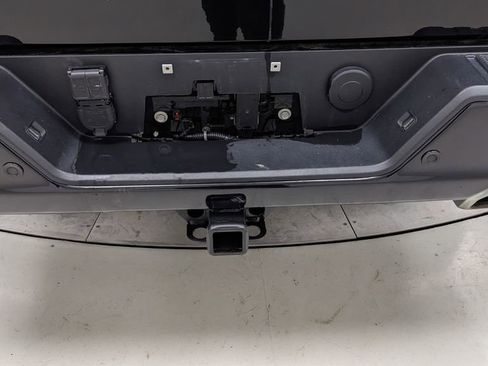 Used 2022 Chevrolet Silverado 1500 LT Trail Boss w/ Convenience Package II image 6