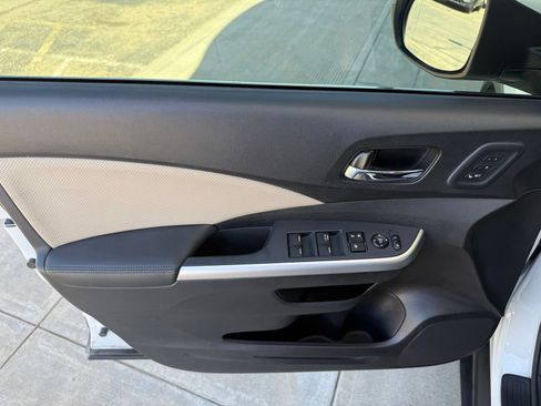 Used 2016 Honda CR-V Touring image 9