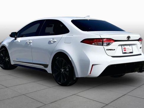 Used 2026 Toyota Corolla SE FWD image 12