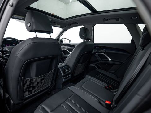 Certified 2025 Audi Q5 Premium Plus w/ Premium Plus image 14