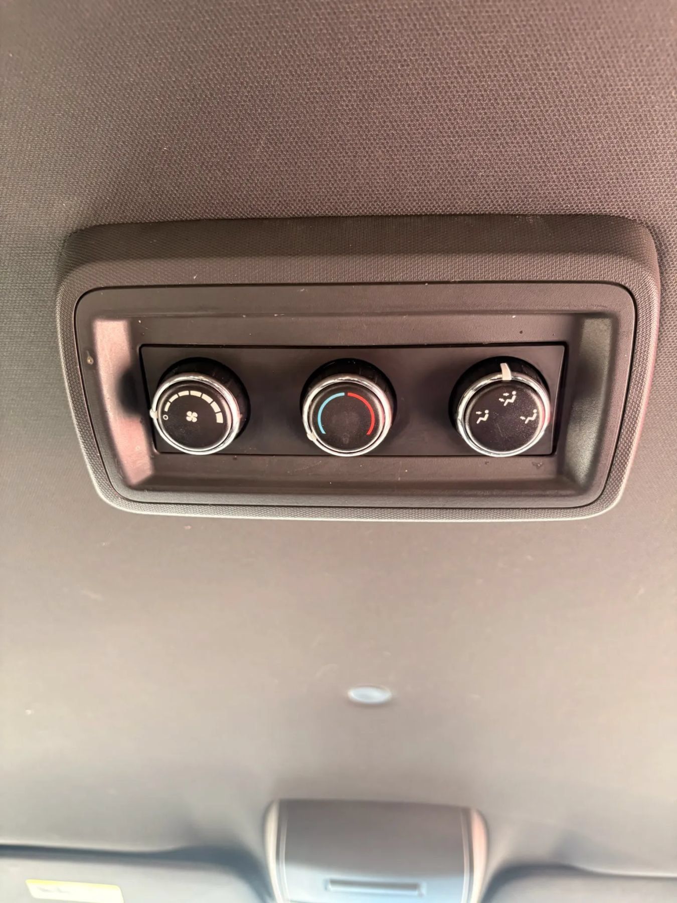 Used 2016 Dodge Grand Caravan SE FWD image 31