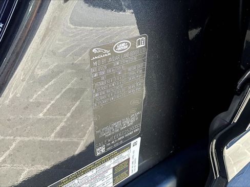 New 2026 Land Rover Defender 110 V8 AWD/4WD image 13