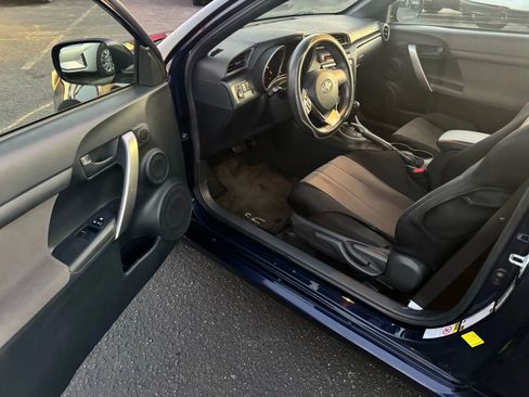 Used 2011 Scion tC image 16