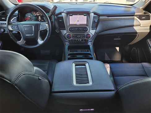 Used 2019 GMC Yukon XL Denali w/ Denali Ultimate Package image 11