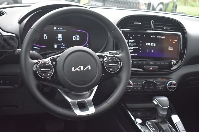 Certified 2023 Kia Soul EX FWD image 19