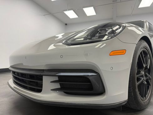 Used 2018 Porsche Panamera 4 w/ Premium Package Plus AWD/4WD image 16