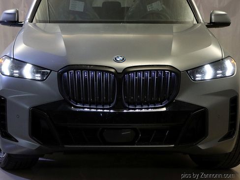 New 2026 BMW X5 xDrive50e w/ M Sport Package image 6