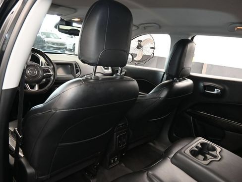 Used 2018 Jeep Compass Latitude w/ Popular Equipment Group AWD/4WD image 33