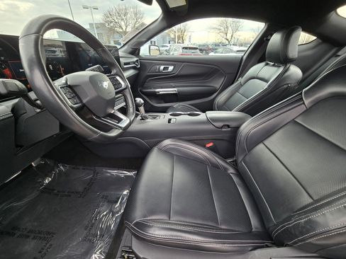 Used 2024 Ford Mustang Premium image 13