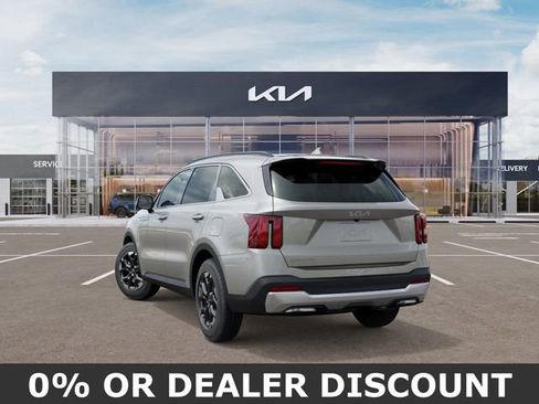 New 2026 Kia Sorento S FWD image 4