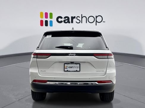 Used 2023 Jeep Grand Cherokee Limited w/ Luxury Tech Group II image 4