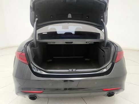 Used 2023 Alfa Romeo Giulia Sprint RWD image 29