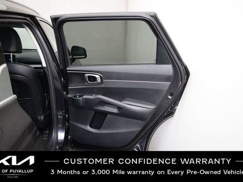 Certified 2025 Kia Sorento EX w/ Panoramic Sunroof Package AWD/4WD image 13