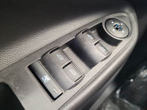 Used 2016 Ford Escape S FWD image 27