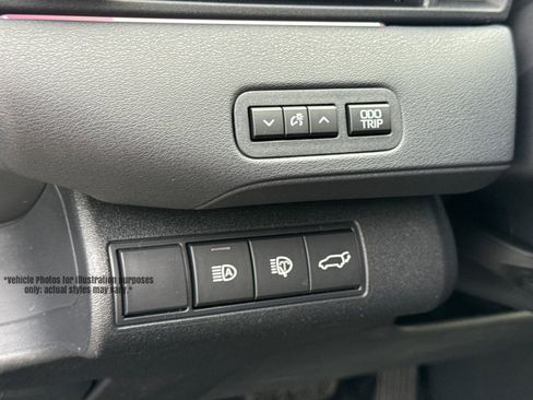 New 2026 Subaru Solterra Limited image 17