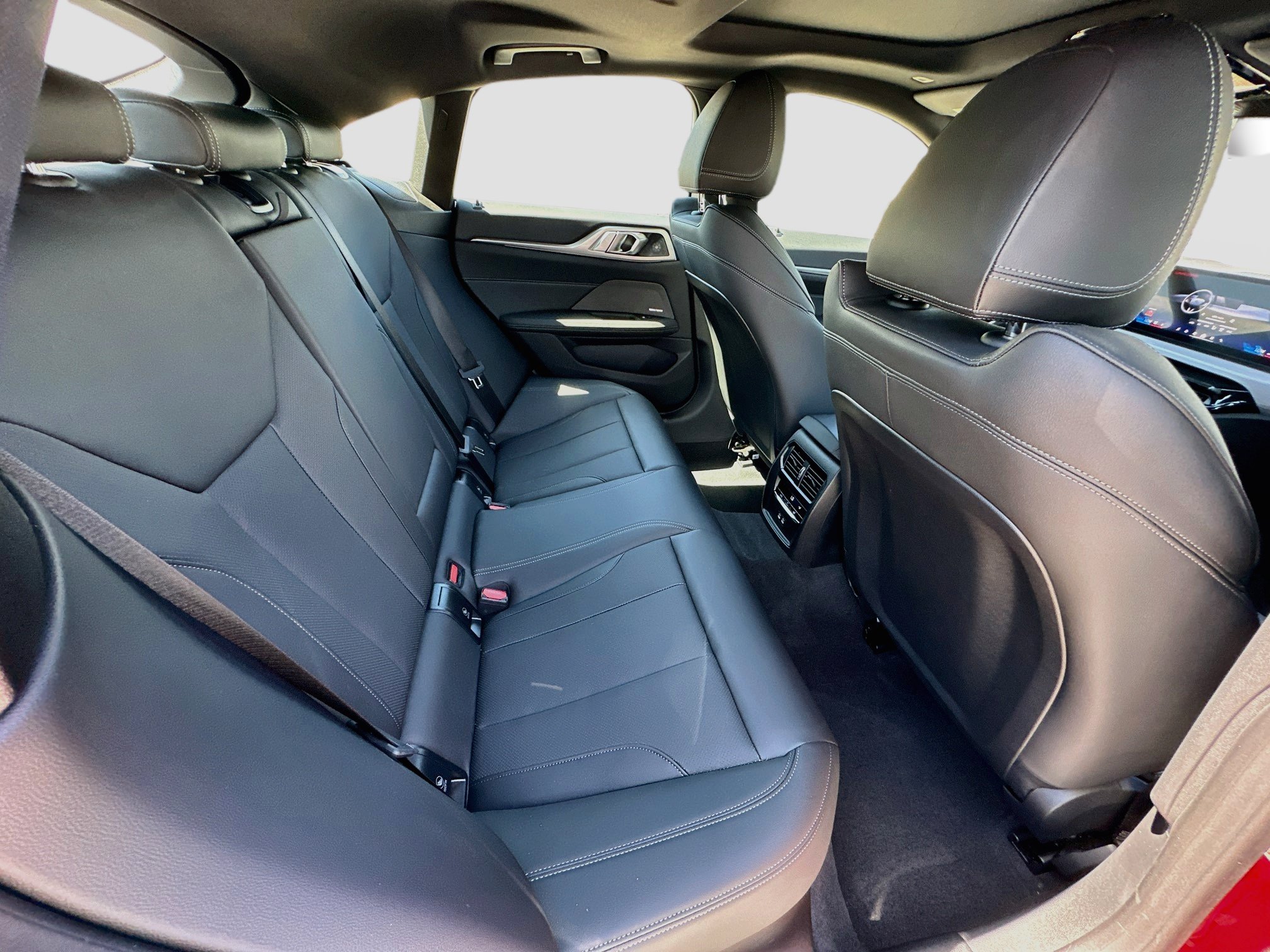 Certified 2025 BMW 430i w/ Premium Package RWD image 27