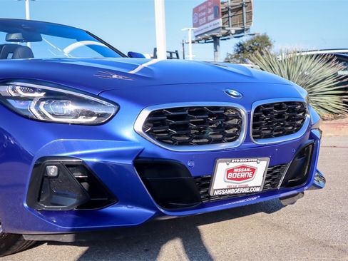 Used 2025 BMW Z4 sDrive30i image 3