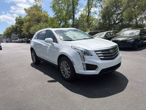 Used 2018 Cadillac XT5 Luxury w/ Driver Awareness Package image 2
