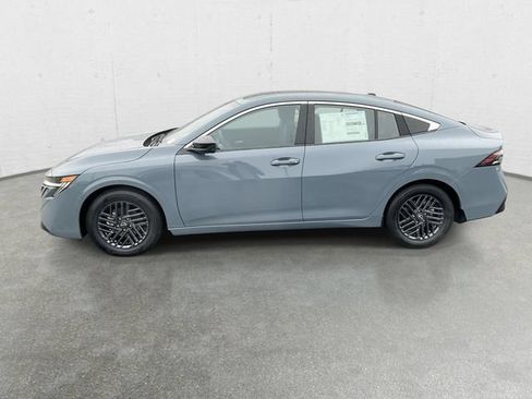 New 2026 Nissan Sentra SV w/ SV Convenience Package FWD image 7