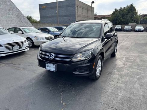 Used 2017 Volkswagen Tiguan S AWD/4WD image 12