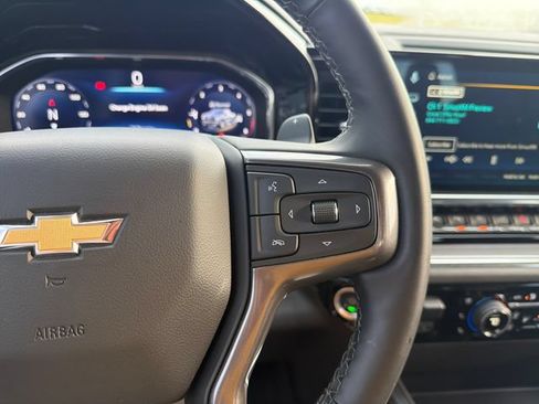 Used 2024 Chevrolet Silverado 1500 High Country w/ High Country Premium Package AWD/4WD image 17