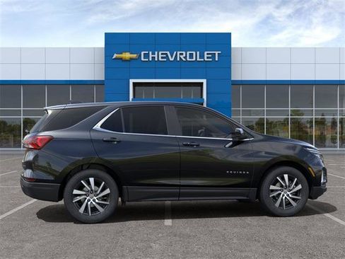 New 2024 Chevrolet Equinox LT image 29