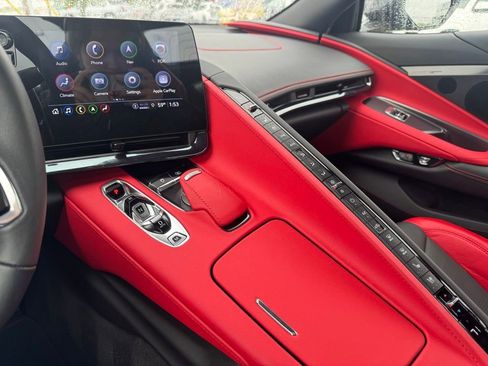 Used 2023 Chevrolet Corvette Stingray Preferred Conv w/ Stealth Interior Trim Package RWD image 10