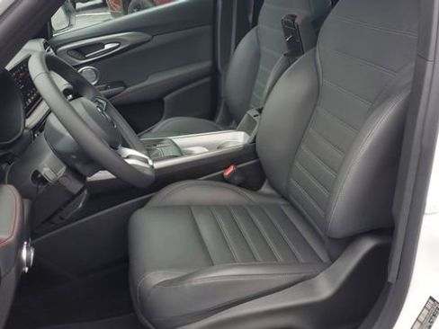 Certified 2024 Dodge Hornet GT w/ GT Blacktop Package image 25