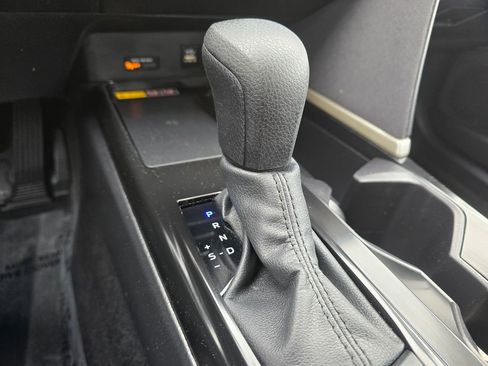 Used 2025 Toyota Camry LE image 25