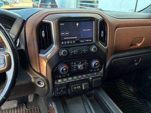 Used 2022 Chevrolet Silverado 2500 High Country w/ Safety Package II AWD/4WD image 16