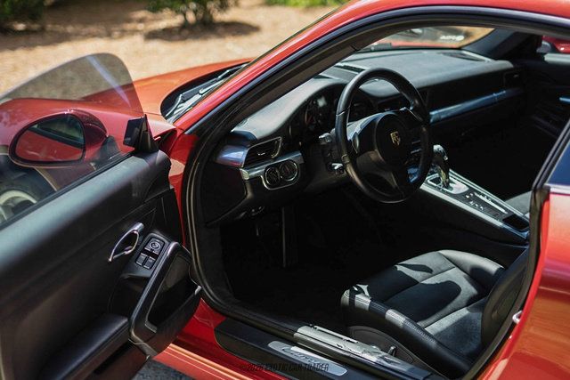 Used 2013 Porsche 911 Carrera RWD image 27