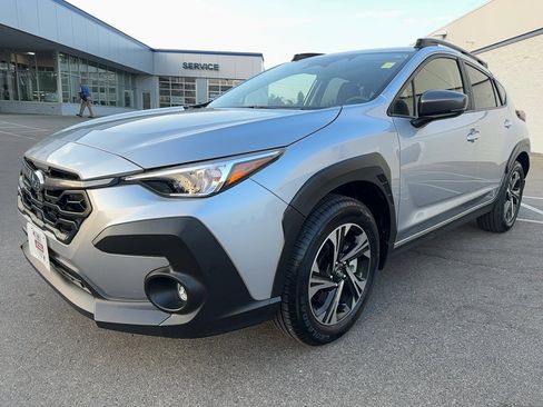 Certified 2025 Subaru Crosstrek 2.0i Premium image 3