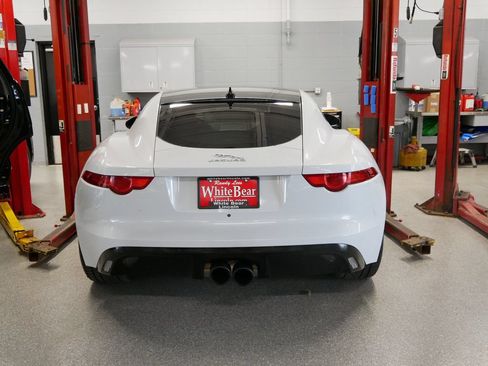 Used 2017 Jaguar F-TYPE Coupe RWD image 5
