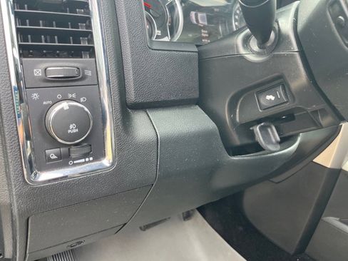 Used 2015 RAM 1500 Laramie w/ Convenience Group image 13
