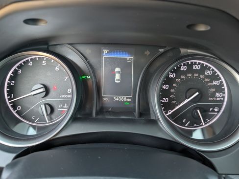 Used 2023 Toyota Camry SE w/ Convenience Package FWD image 19