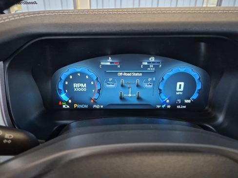 New 2025 Ford Bronco Outer Banks w/ Sasquatch Package image 24