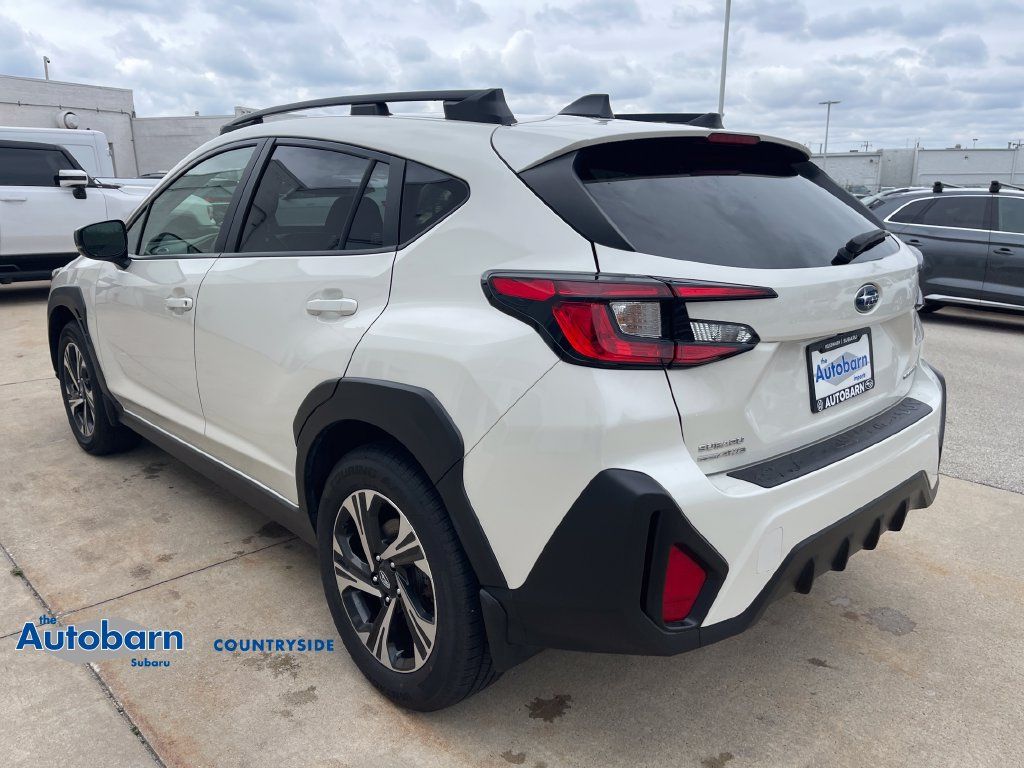 Used 2024 Subaru Crosstrek 2.0i Premium AWD/4WD image 5