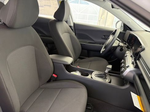 Used 2026 Hyundai Kona SE AWD/4WD image 33