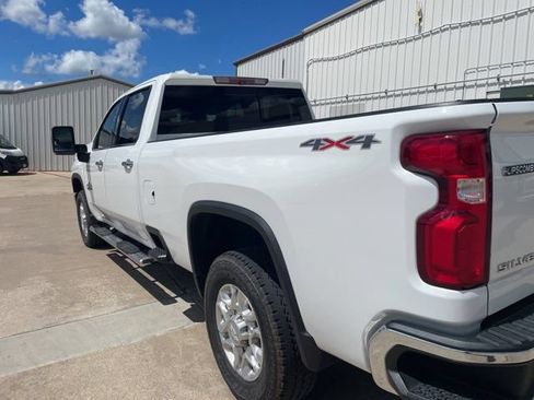 Used 2020 Chevrolet Silverado 3500 LTZ w/ LTZ Texas Edition AWD/4WD image 6