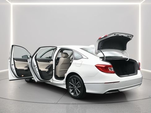 Used 2021 Honda Accord EX-L image 4