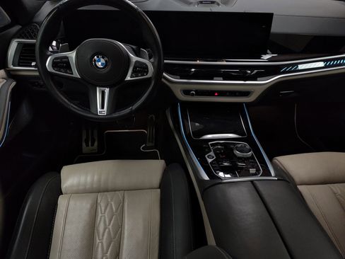 Used 2023 BMW X7 M60i w/ Executive Package image 25