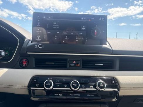 New 2026 Honda Pilot Touring image 15