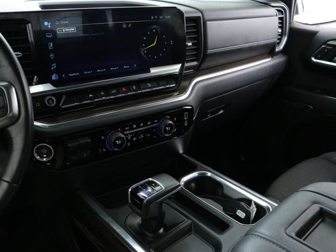 Used 2022 Chevrolet Silverado 1500 LT Trail Boss image 18